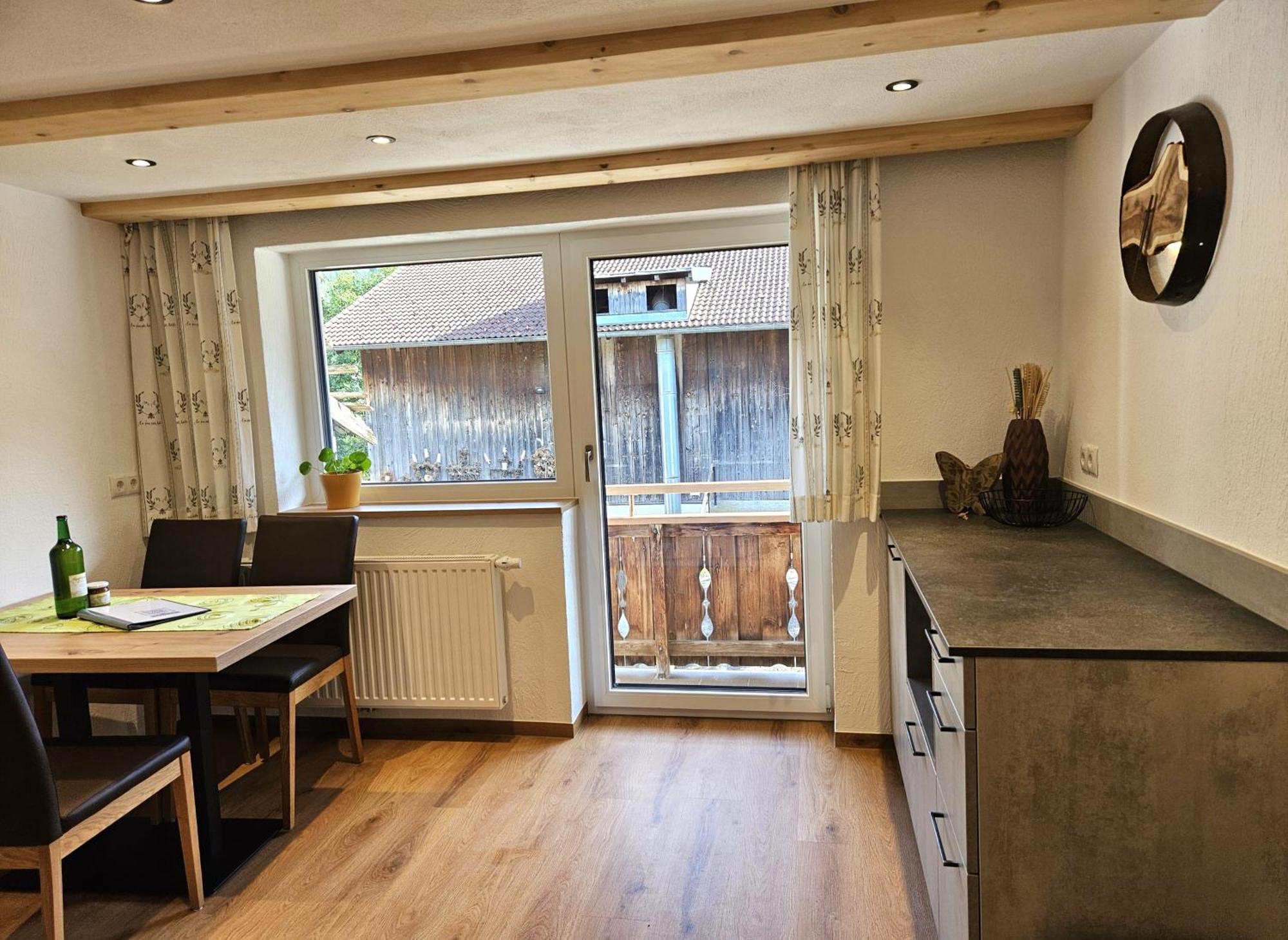 Haus Kathrein Lägenhet Prutz Exteriör bild